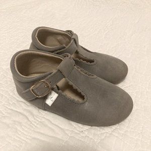 Little Love Bug size 8 toddler Gray T-bar minimalist leather shoes